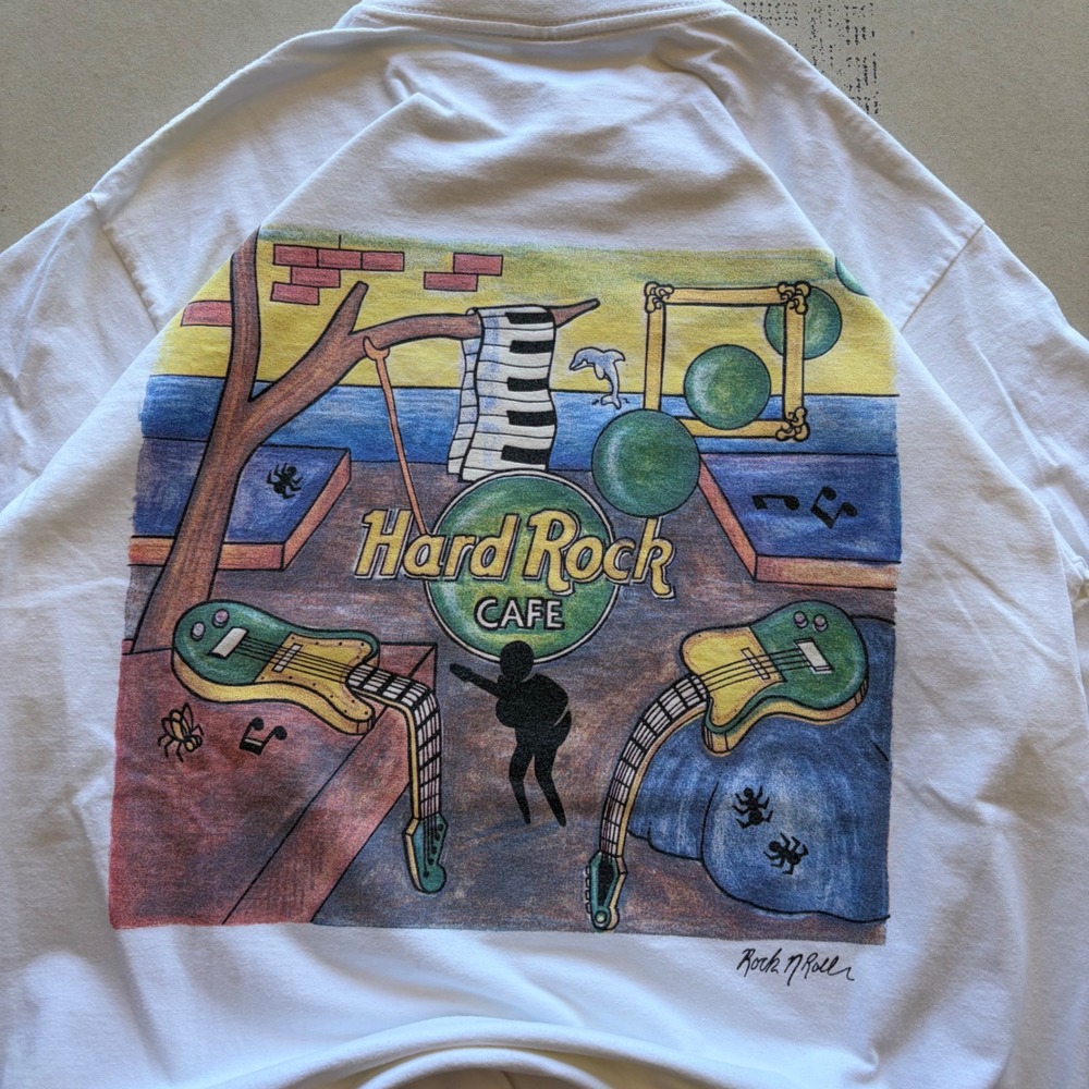 Vintage Hard Rock Cafe Madrid Salvador dali T-shirt